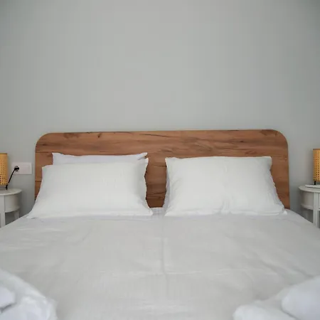 Eugea Apartament *